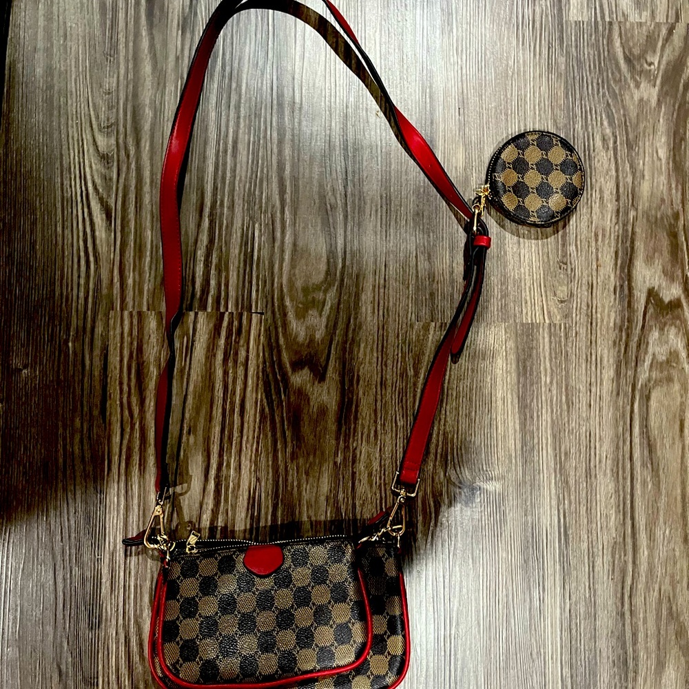 Nice unbranded cross body